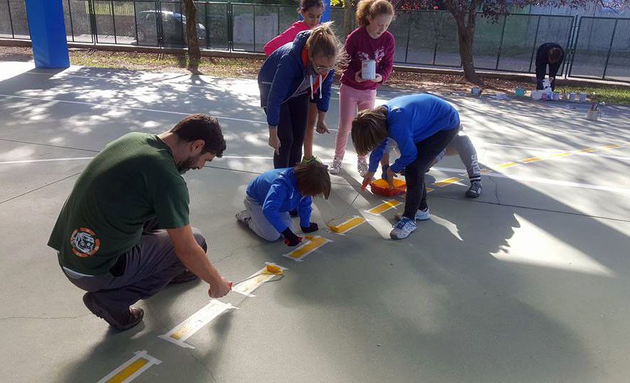 Pintado de pistas deportivas no colexio Vilaverde