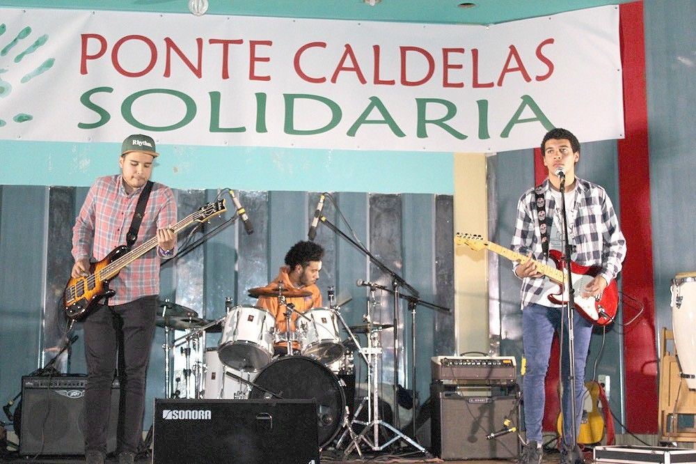 Gala a prol dos damnificados polos incendios
