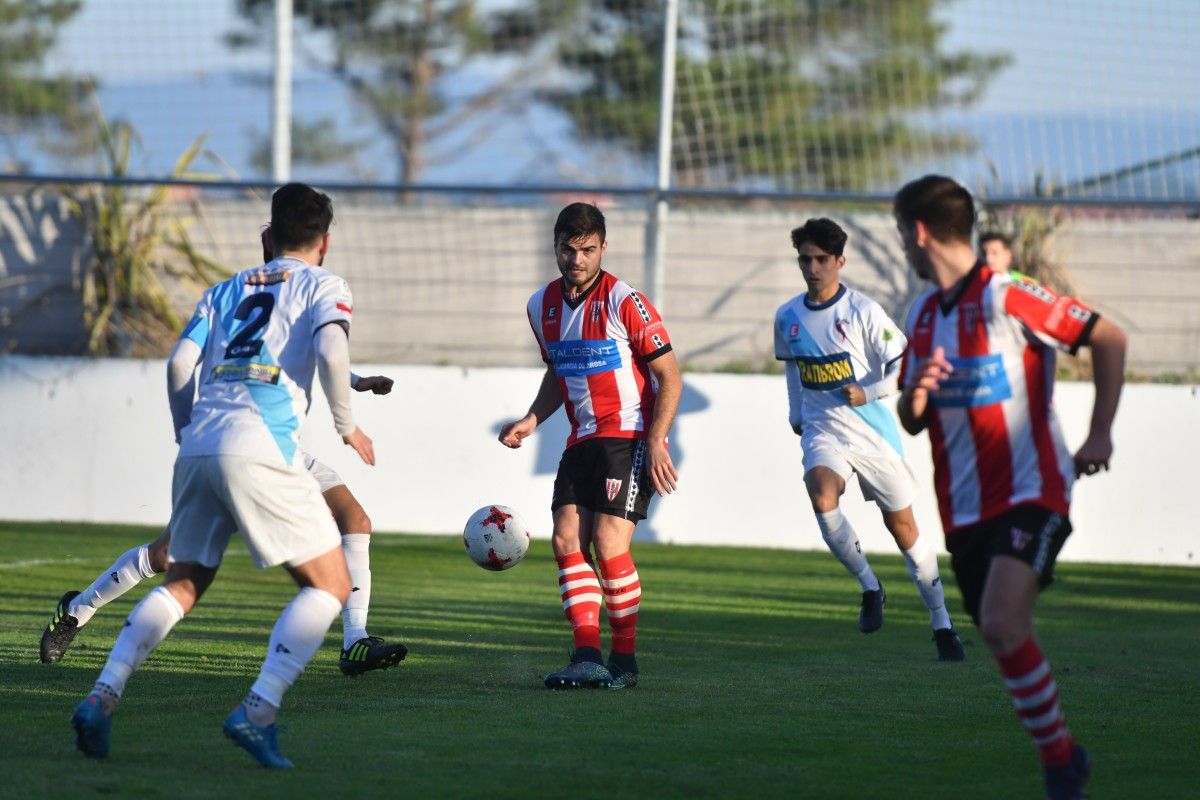 Partido entre Céltiga e Arosa no Salvador Otero