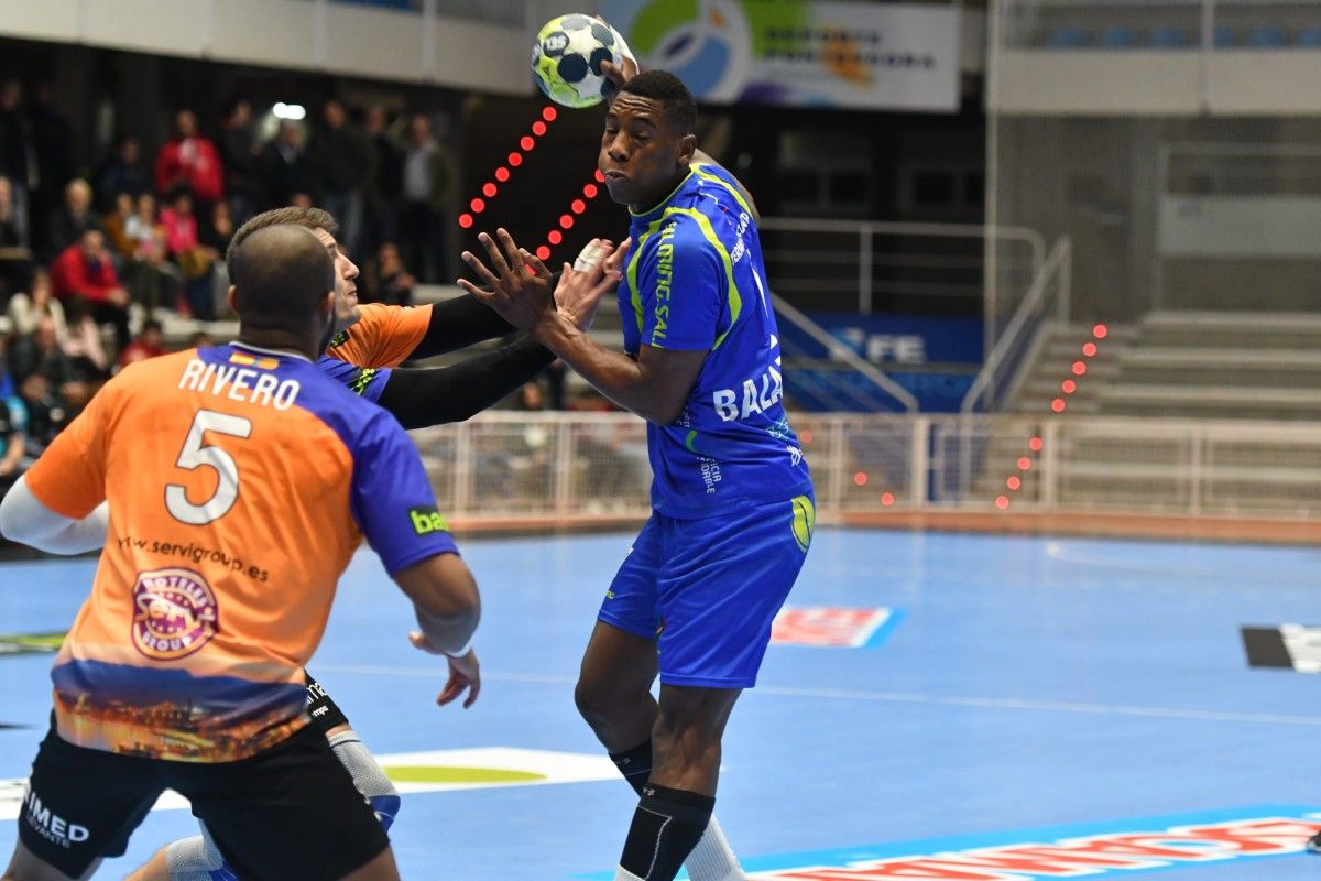 Balázquez, no partido de liga entre Teucro e Benidorm