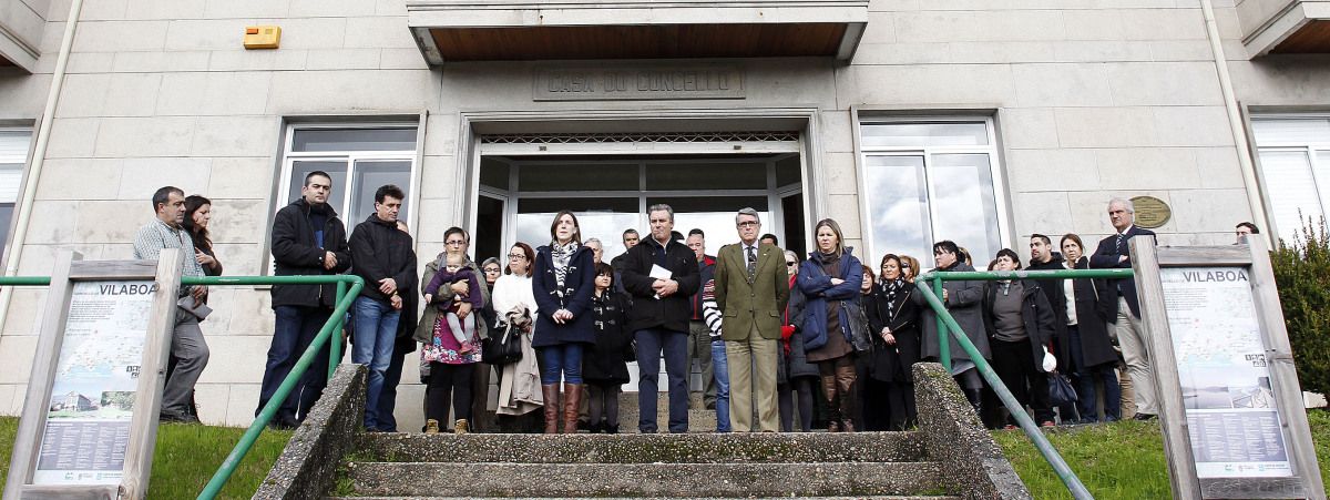 Acto de repulsa por la muerte de María Luisa Jiménez y contra la violencia de género en Vilaboa