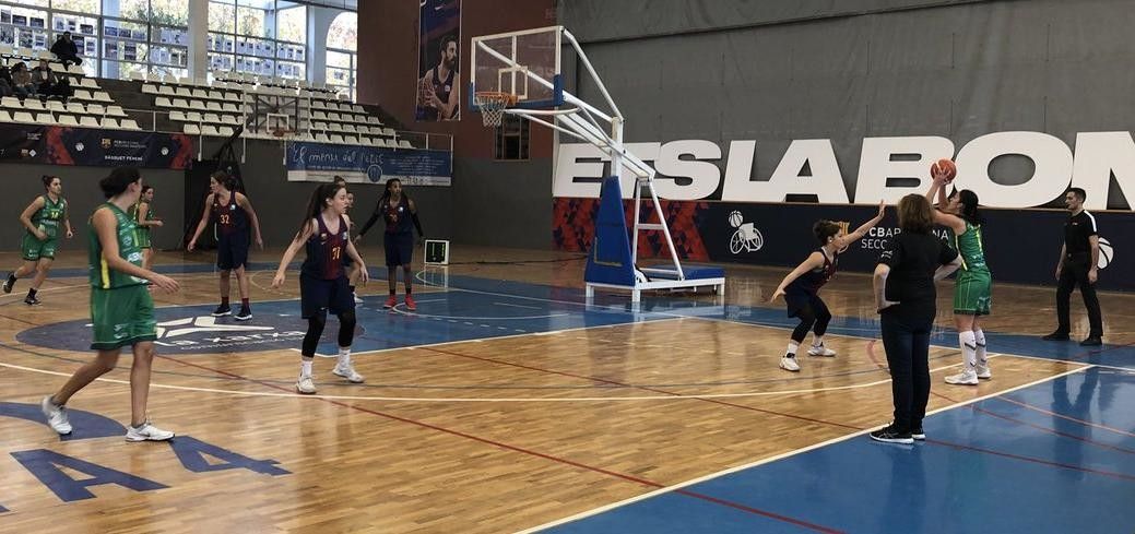 Partido entre Barça CBS e Arxil no Palau Municipal d'esports Juan Carlos Navarro