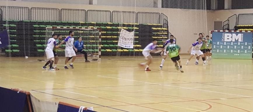 Partido entre BM Madrid e Cisne no Pavillón Francisco Fernández Ochoa de Carabanchel