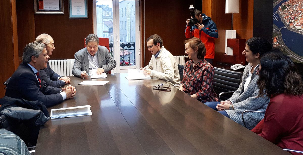 Sinatura do crédito entre o Concello de Pontevedra e Abanca