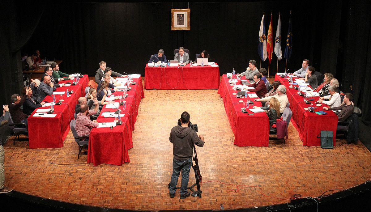 Abstención de Marea e PSdeG-PSOE no pleno de orzamentos para 2018