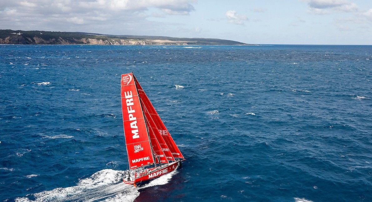 O Mapfre chegando a Melbourne na terceira etapa da Volvo Ocean Race
