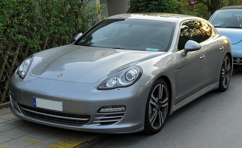 Porsche Panamera 4S