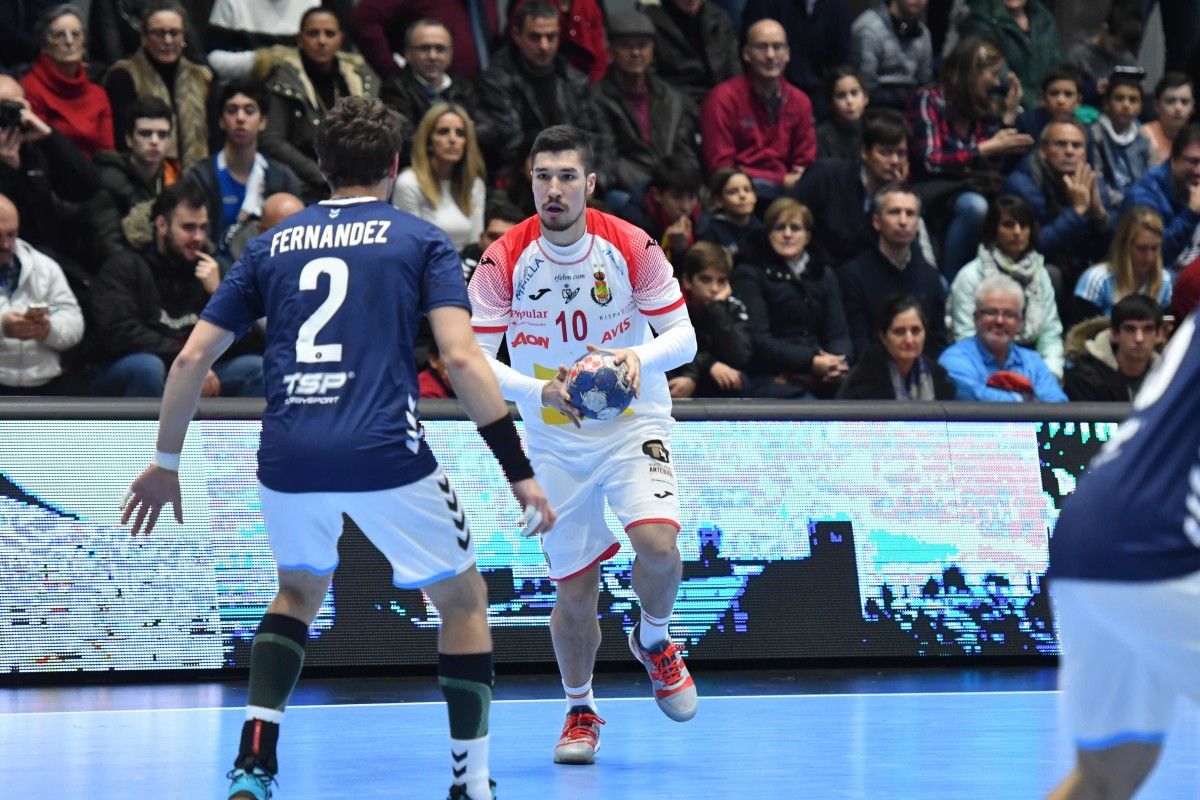 Partido entre as seleccións de España e Arxentina no Pavillón Municipal dos Deportes de Pontevedra