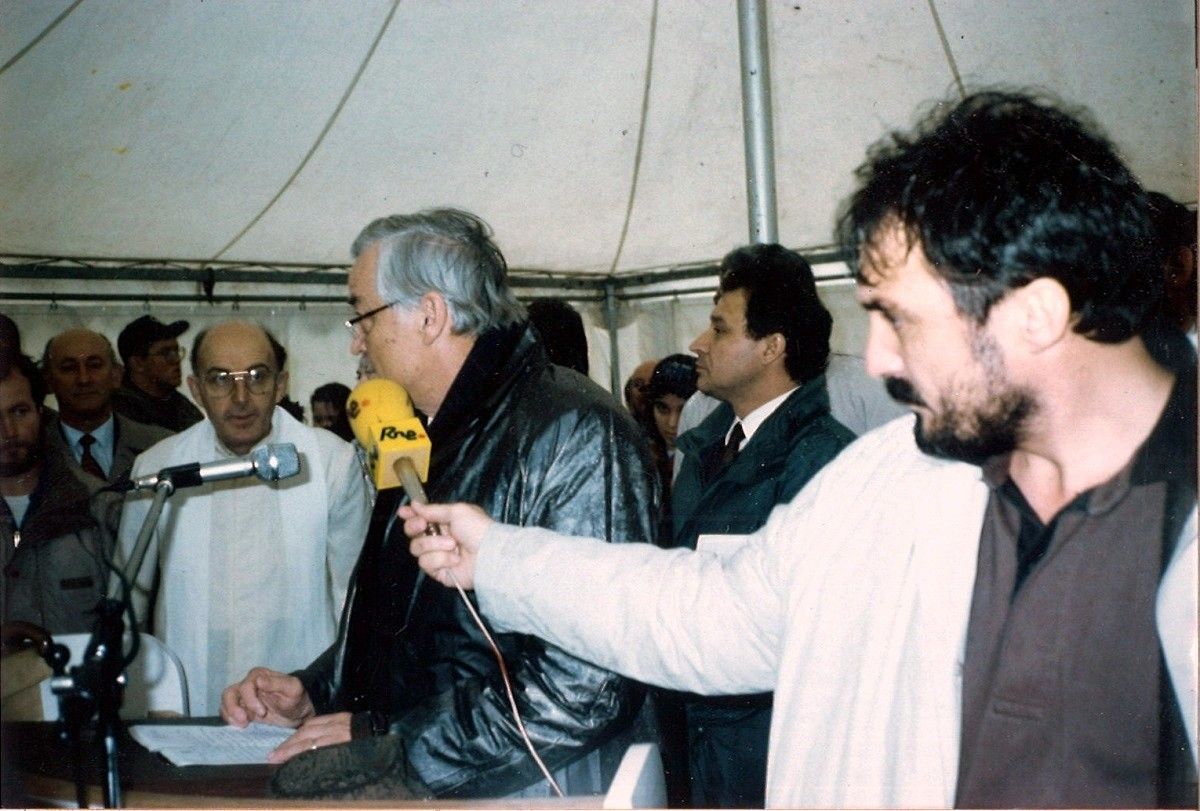 Fotos dos actos realizados en 1992 con motivo da inauguración do Bosque de Colón en Poio