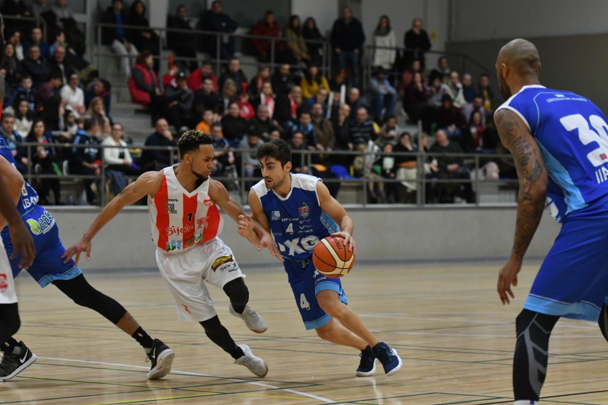 Partido entre Peixe Galego e Gijón Basket no CGTD