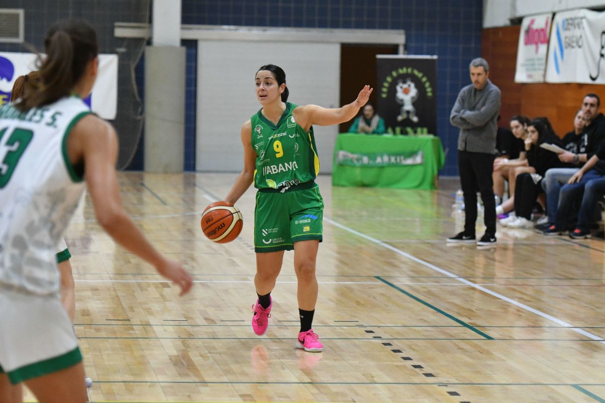 Carla Fernández, en el partido entre Arxil y Universidad de Oviedo en el CGTD