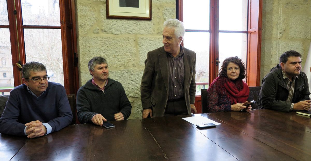 Xosé Luís Martínez, Xulio Barreiro, Luciano Sobral, Chelo Besada e Gregorio Agís