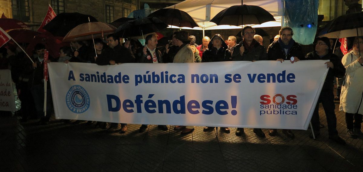Protesta en la Plaza de la Peregrina en defensa de la sanidad pública