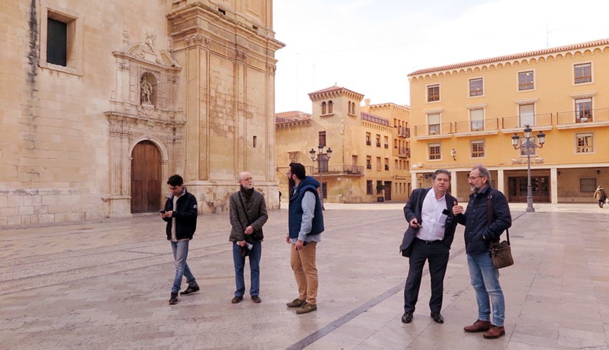 El alcalde de Pontevedra fue recibido por el Concello de Elche