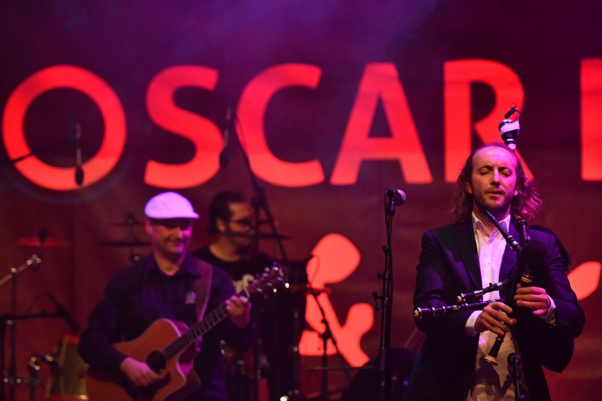 "Aires de Pontevedra", homenaxe a Ricardo Portela de Oscar Ibáñez