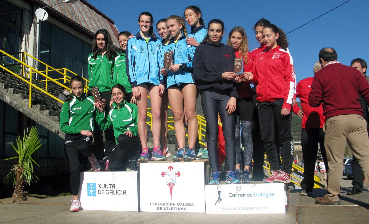 Equipo xuvenil feminino da Gimnástica no Campionato Galego de Cros