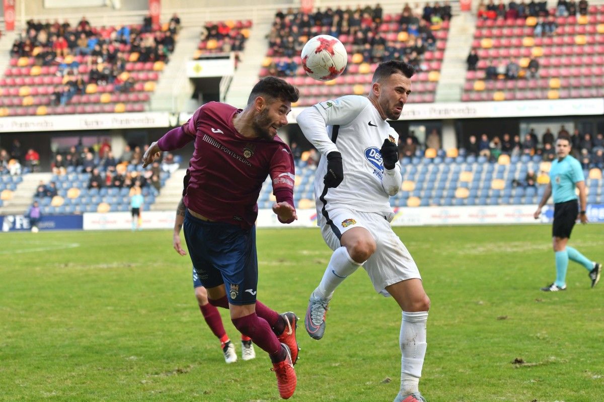 Partido entre Pontevedra e Fuenlabrada e Pasarón