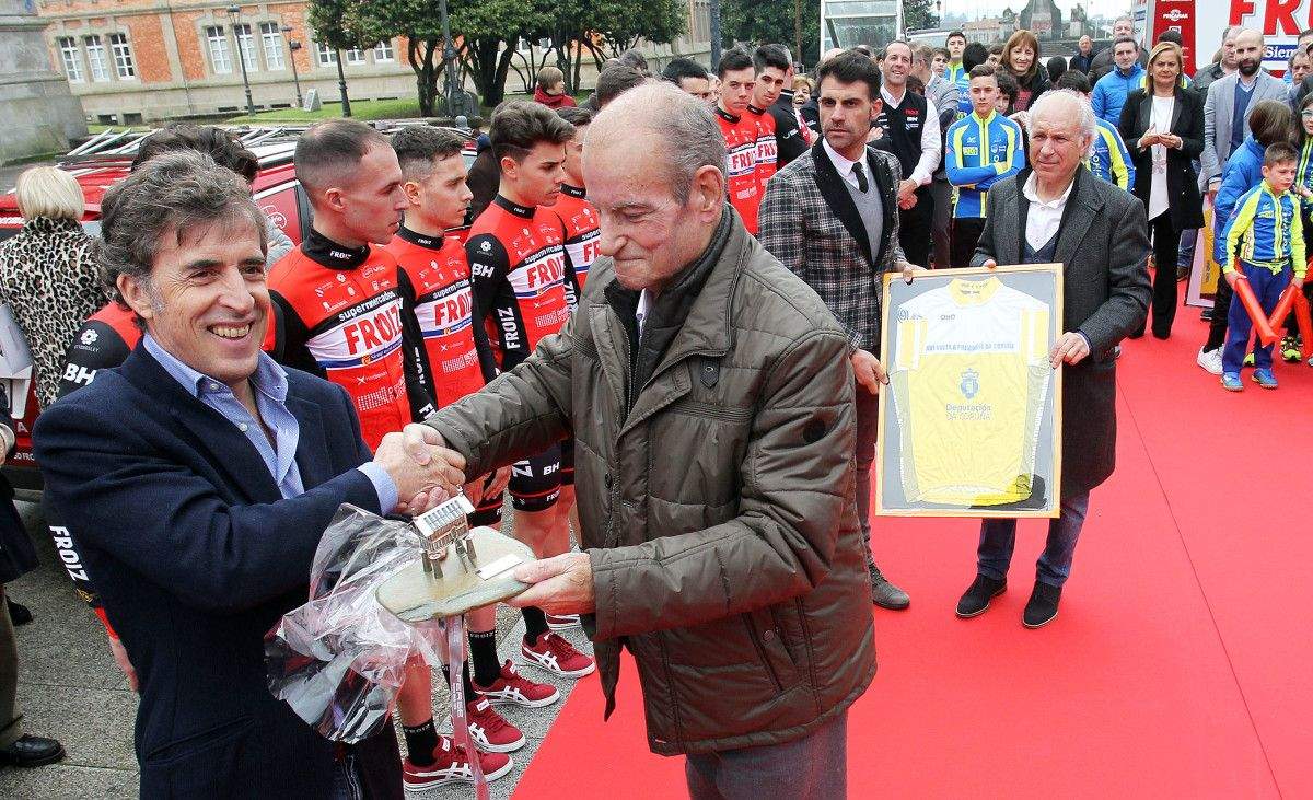 Magín Froiz, durante la presentación del Supermercados Froiz en la temporada de su 30 aniversario