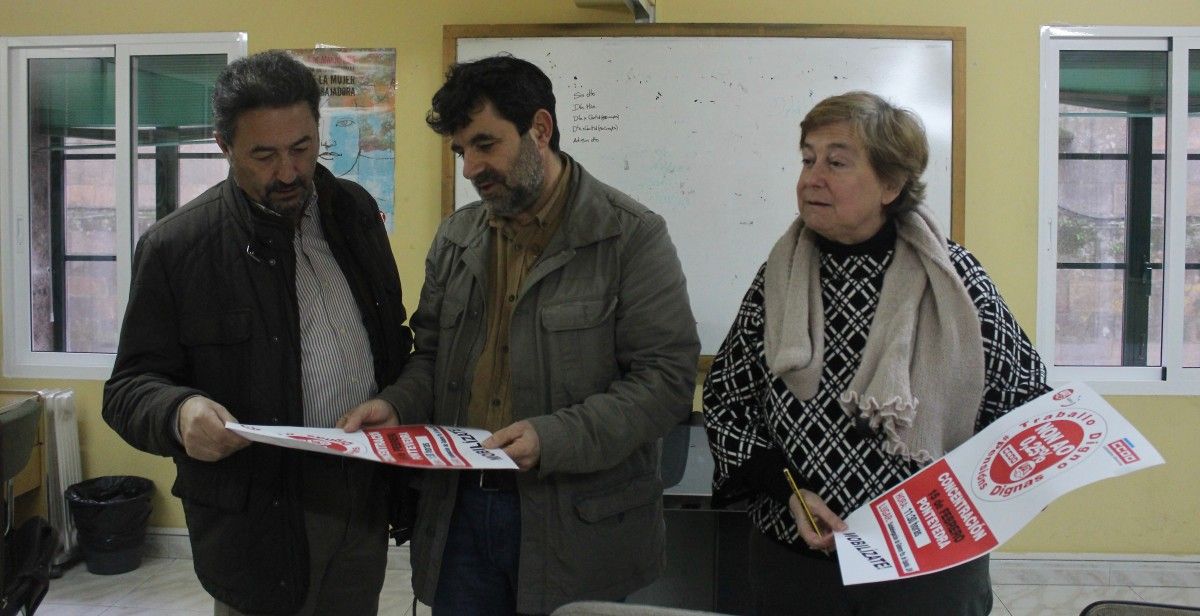 José Ramón Piñeiro (CCOO), Ramón Vidal (UGT) y Mercedes Márquez (CCOO).