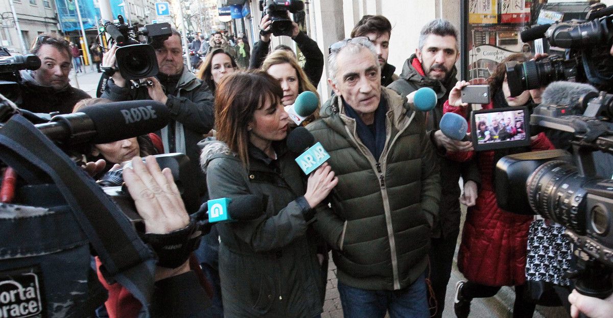Julio Araújo, á súa saída da Comisaría tras declarar como investigado Julio Araújo, á súa saída da Comisaría tras declarar como investigado