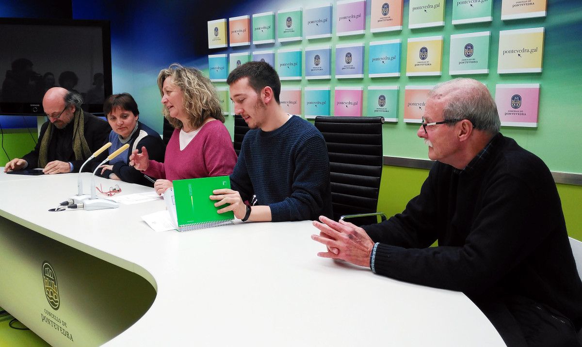 Rueda de prensa para presentar la iniciativa de cambio de nombre de la calle Fernández Ladreda Rueda de prensa para presentar la iniciativa de cambio de nombre de la calle Fernández Ladreda