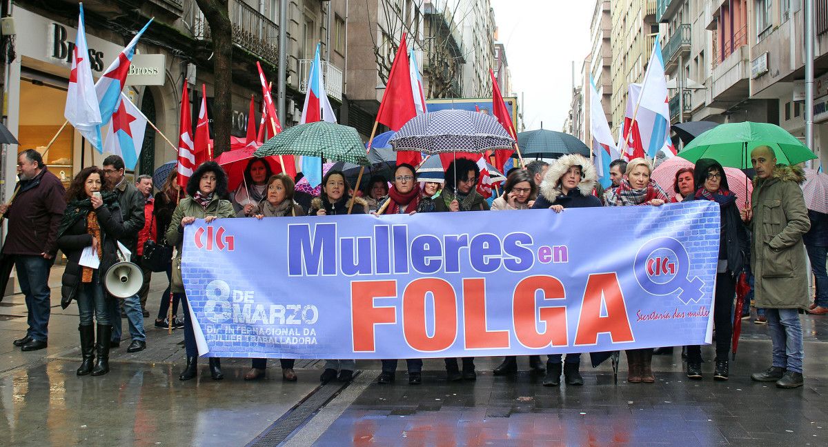 Chamamento á folga do Día da Muller 