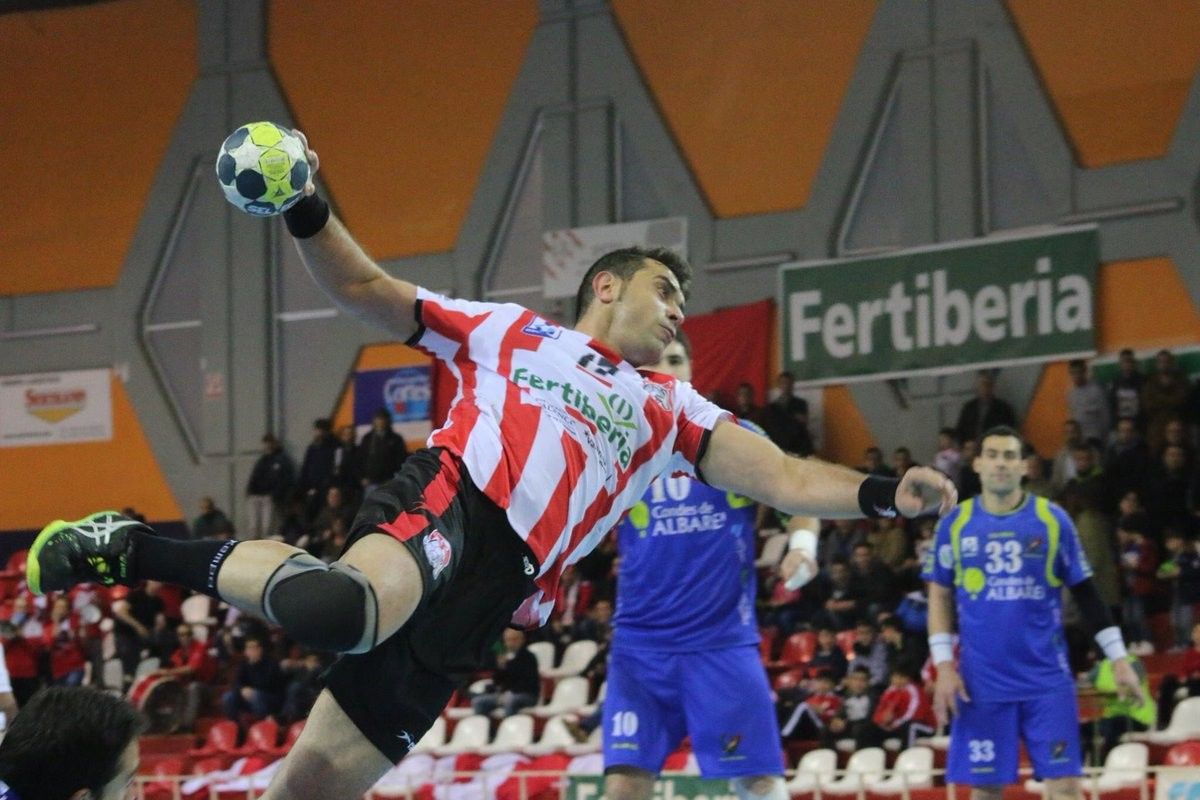 Partido entre Puerto Sagunto y Teucro en el Ovni