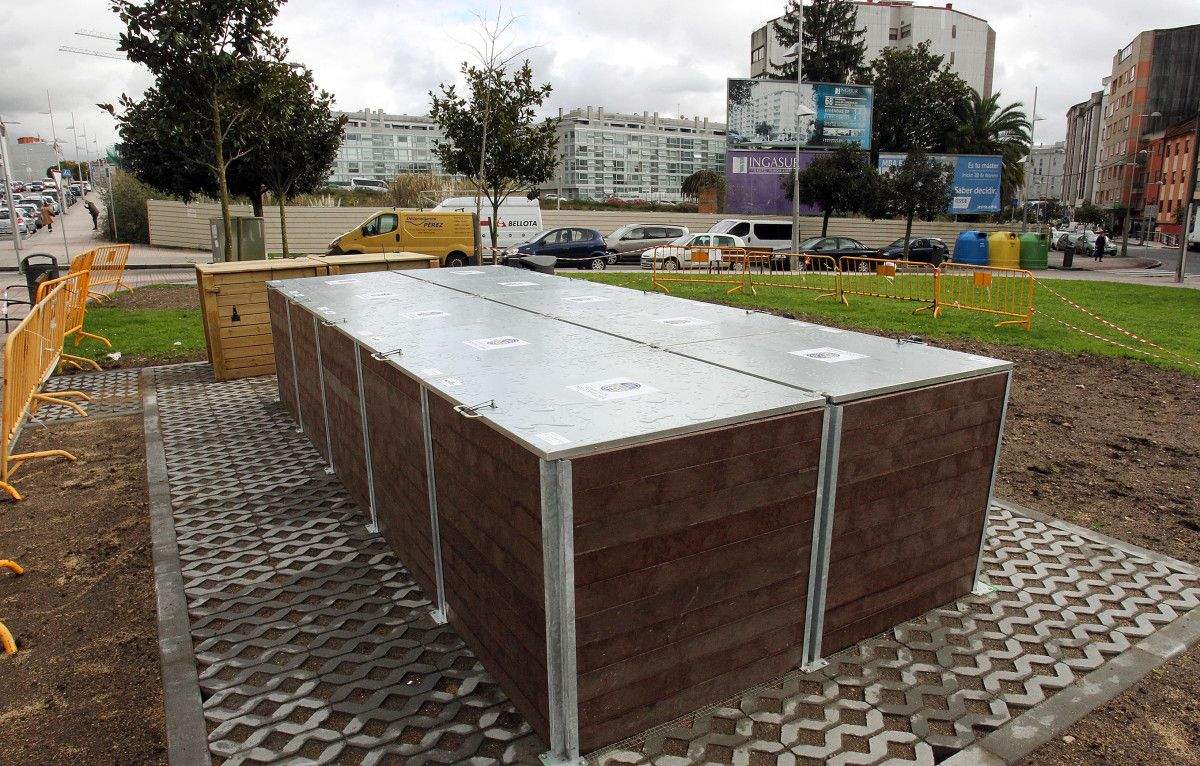 Composteiro comunitario situado en Eduardo Pondal
