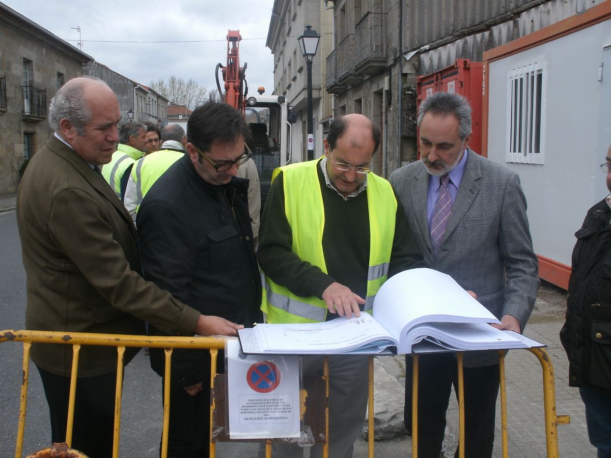Inicio de las obras en la calle Bernardo Sagasta de Cuntis