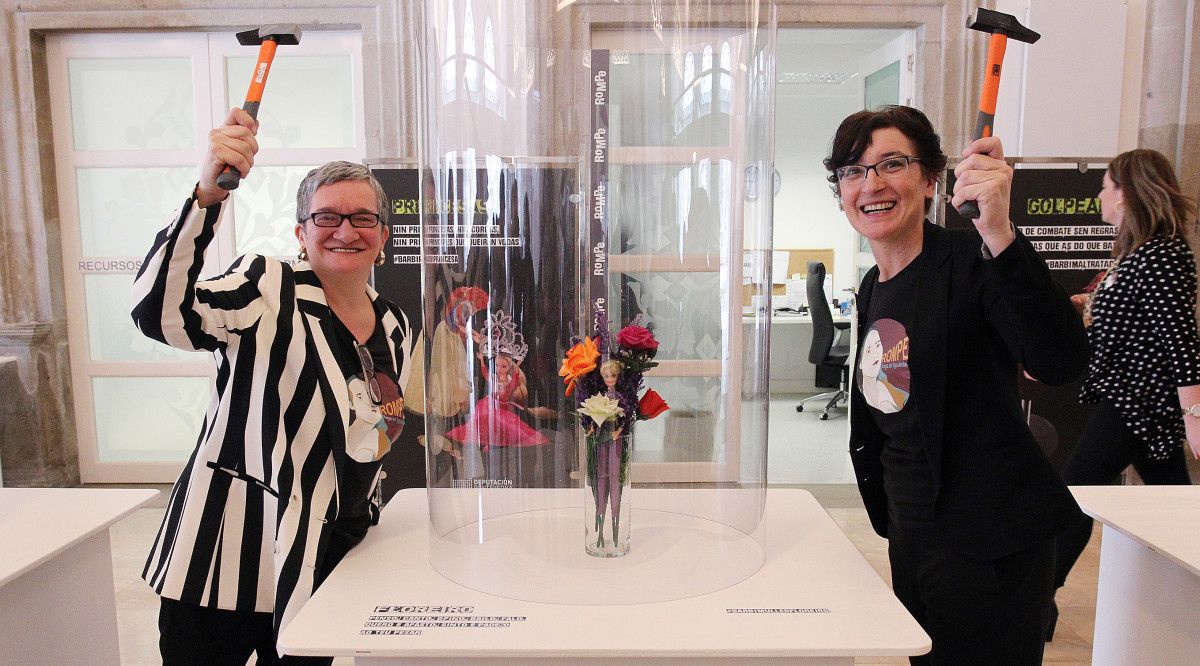 Inauguración da exposición 'Rompe, xoga en igualdade'