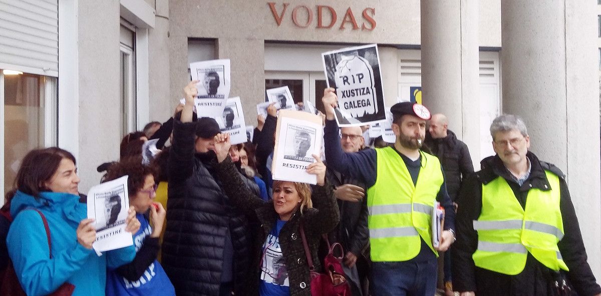 Concentración de los trabajadores de la Justicia a las puertas de los juzgados