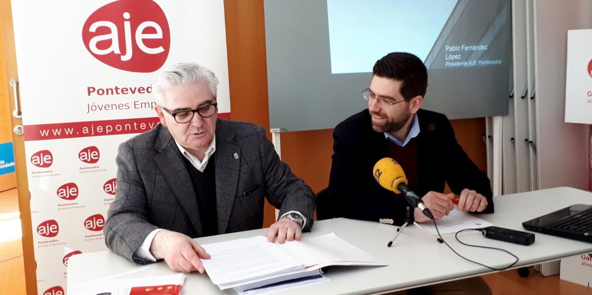 Pedro Figueroa e Pablo Fernández, presidente de AJE Pontevedra