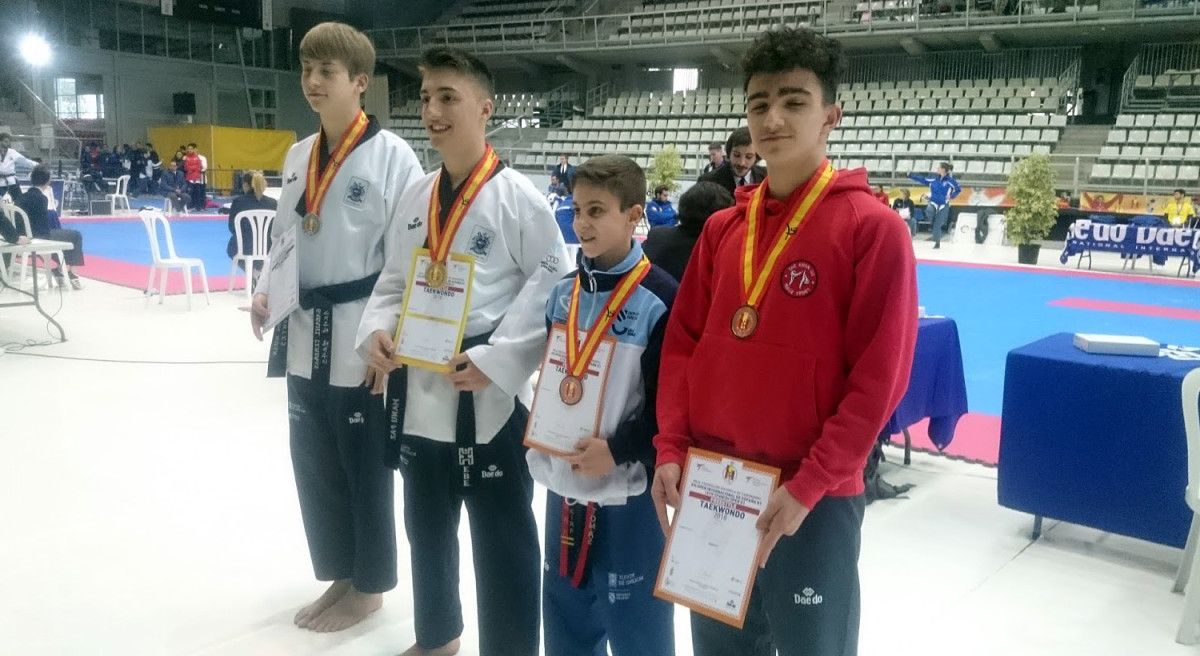 Marcos Silva (derecha) en el Open de España de taekwondo