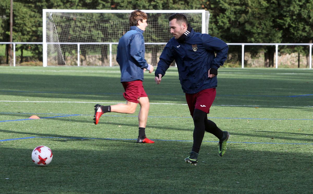 David Añón, durante un adestramento do Pontevedra 