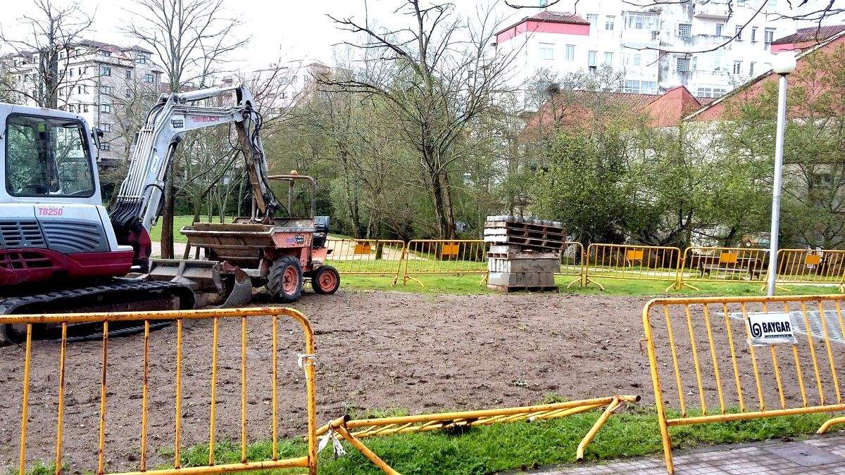 Obras de instalación do composteiro comunitario da rúa Ponte Boleira  
