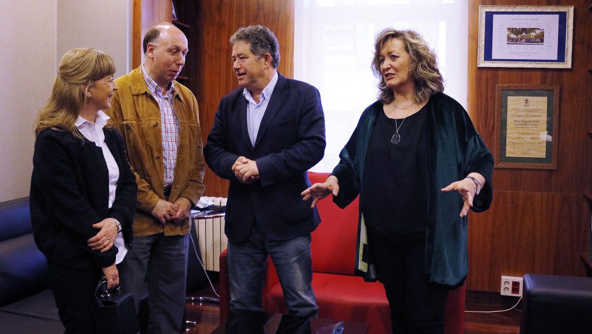 O director do CRE da Once, José Ángel Abraldes, visita o Concello de Pontevedra