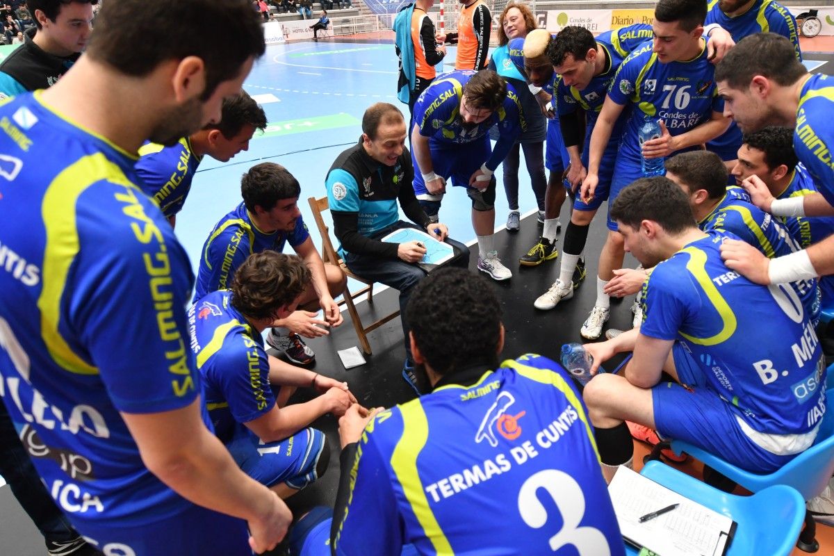 Partido entre Teucro e Cangas no Municipal