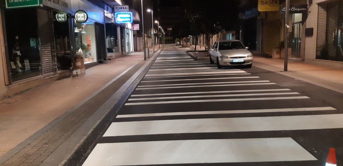 Pintado do código de barras en Cruz Gallástegui