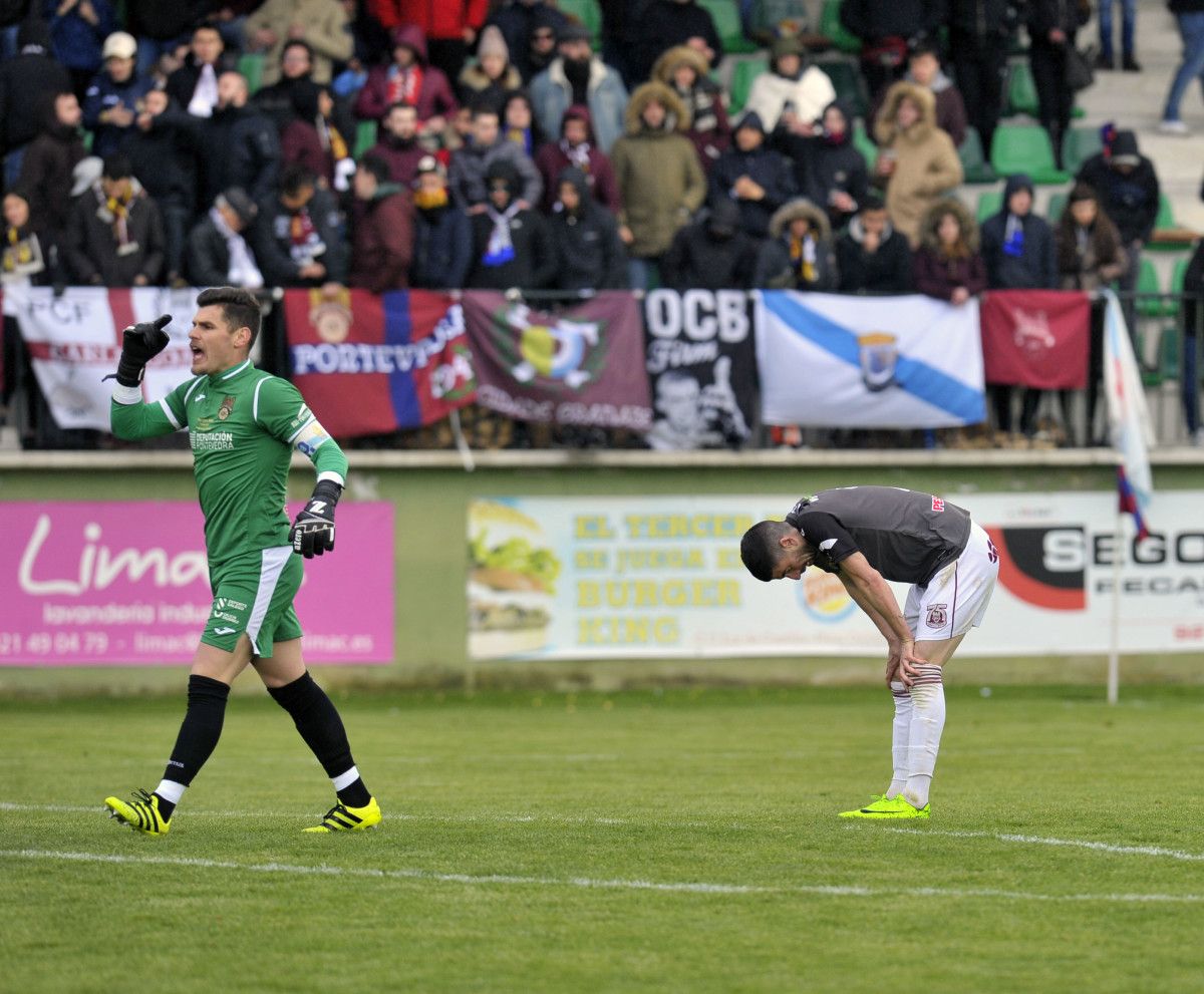 Partido entre Gimnástica Segoviana y Pontevedra