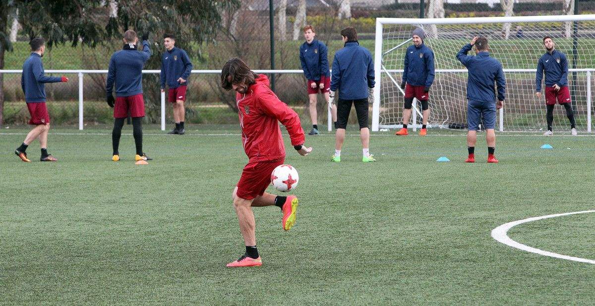 Luismi, en un entrenamiento del Pontevedra en A Xunqueira