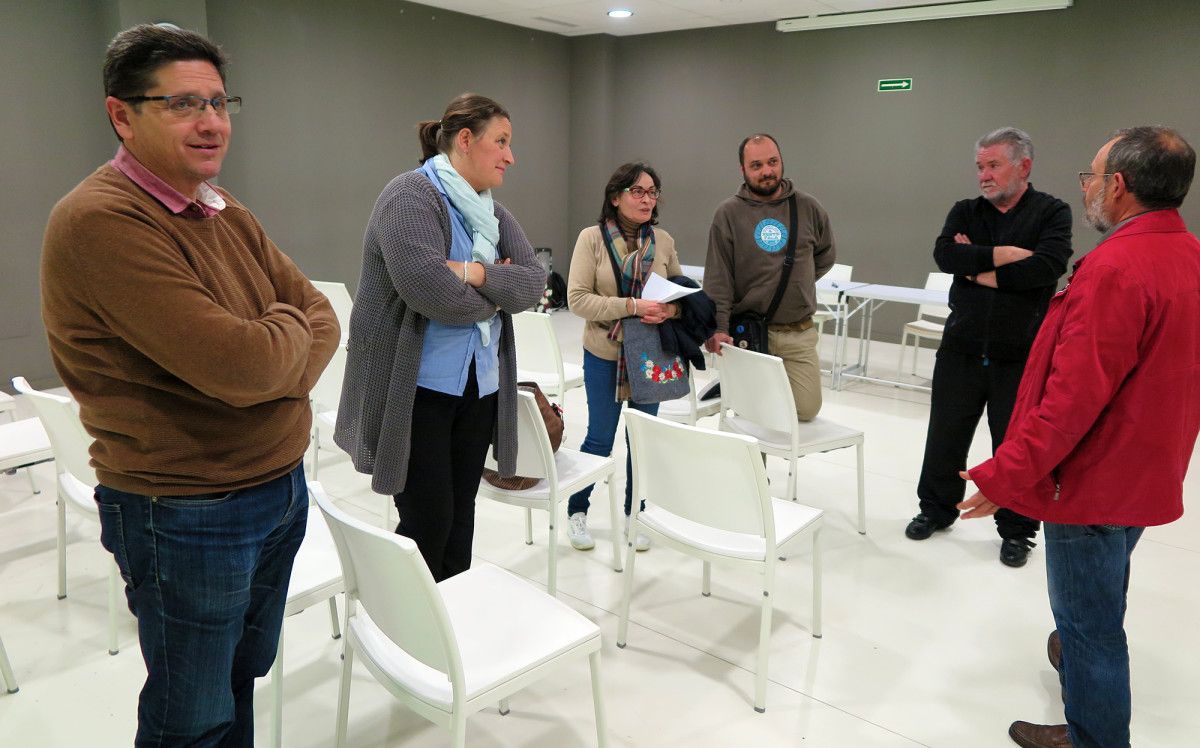 Rolda de prensa dos colectivos partidarios da compostaxe