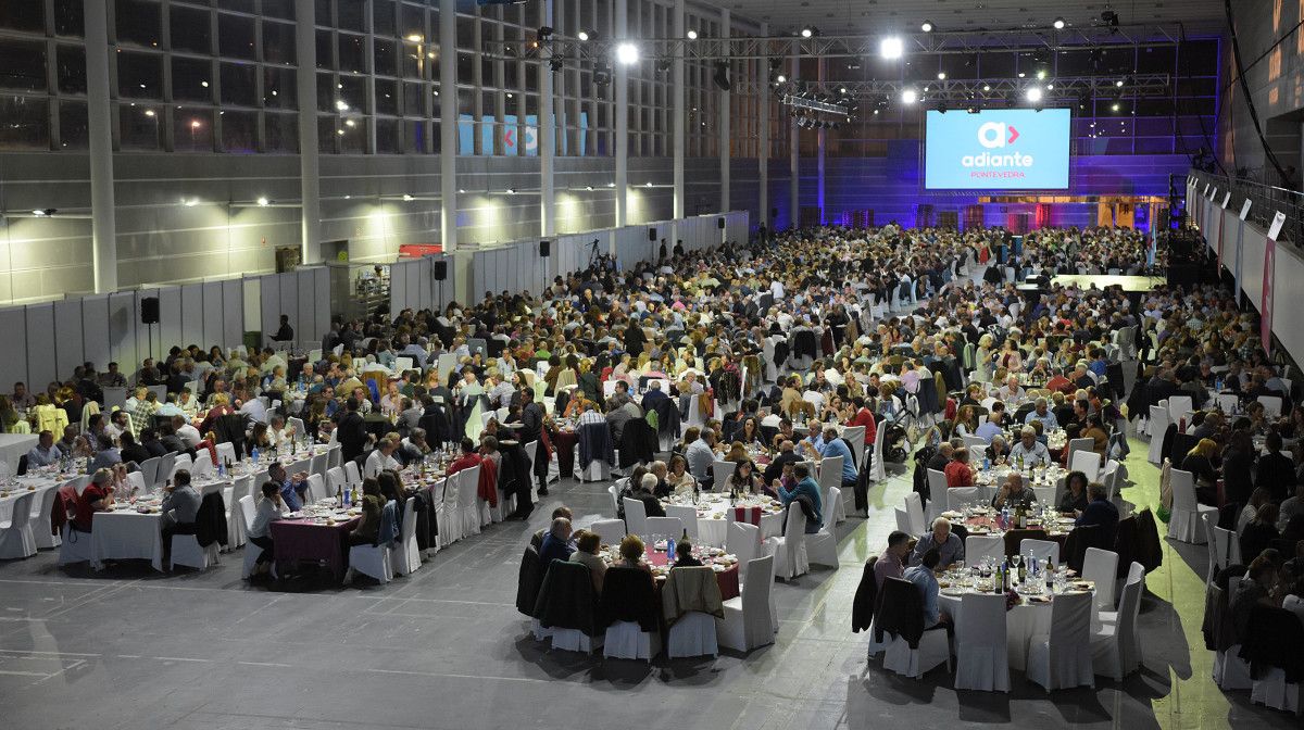 Cena organizada por el BNG en el Recinto Ferial de Pontevedra