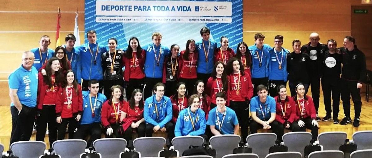 Recepción de la Federación Galega de Balonmán al Cisne juvenil