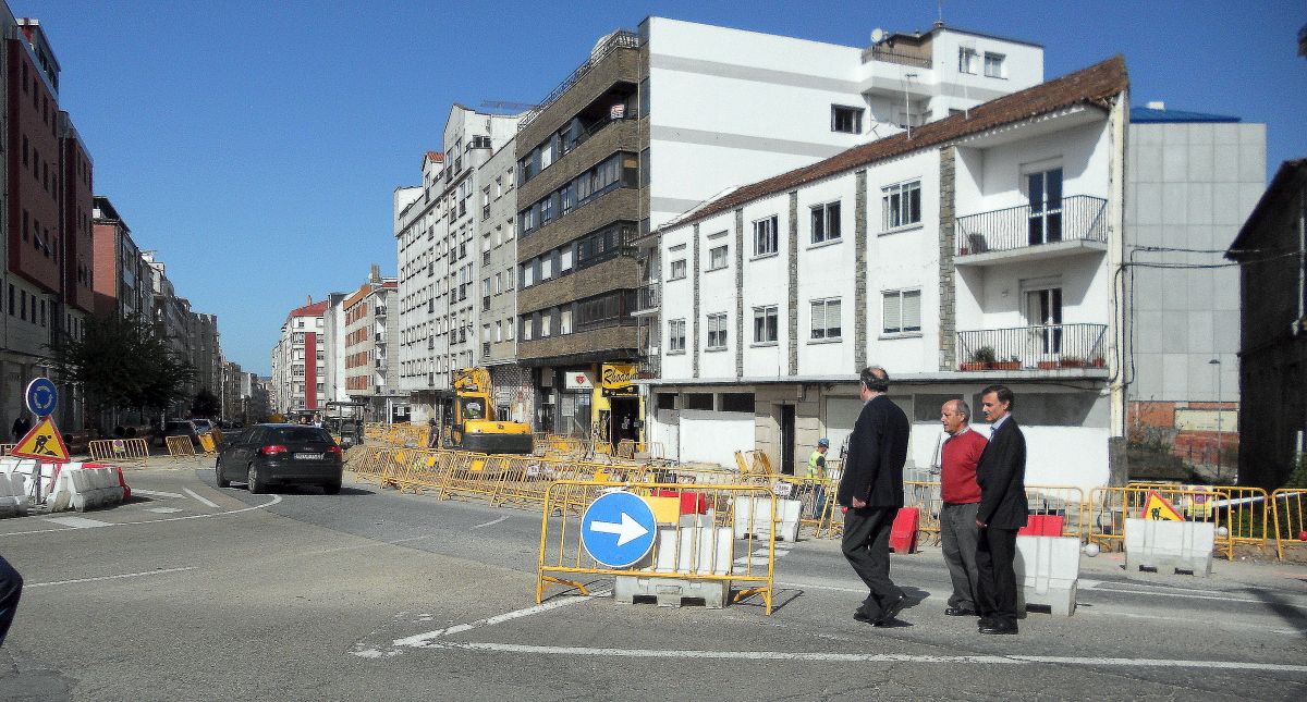 Visita do concelleiro de Urbanismo, Antón Louro, á Avenida de Lugo
