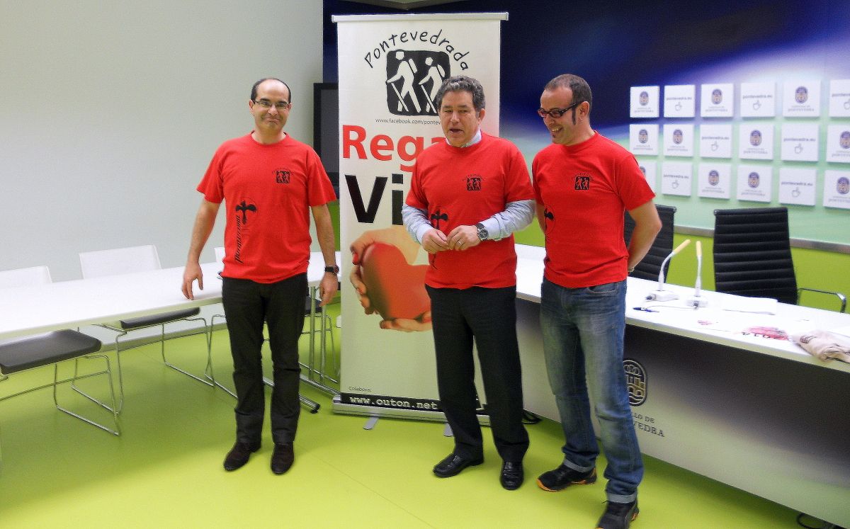 Presentación en el Concello de Pontevedrada
