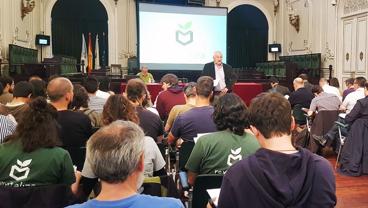 Reunión con los representantes de los concellos adheridos al Plan Revitaliza 