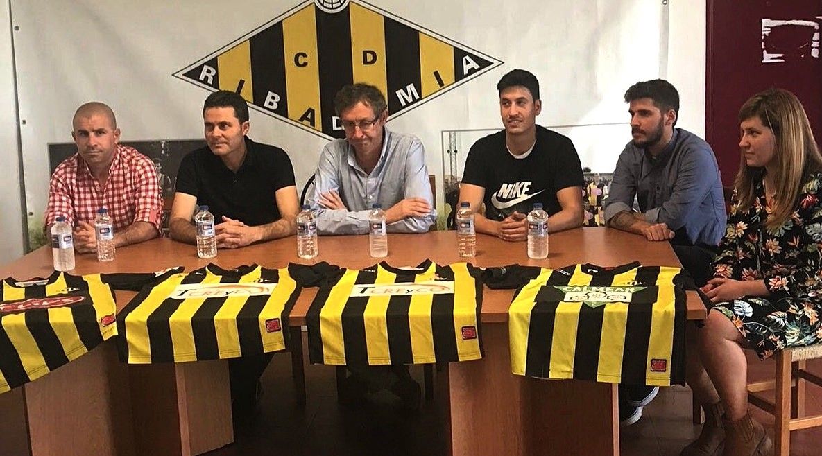 Renovación de Luis Carro como entrenador del Ribadumia