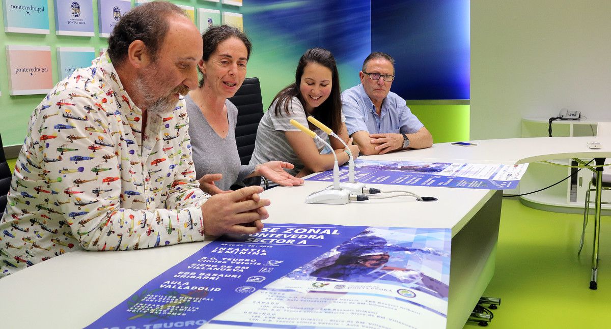 Presentación na fase zonal do Campeonato de España Infantil Femenino de balonmano