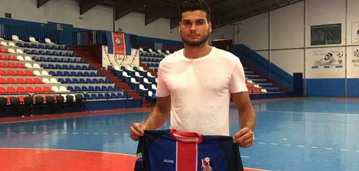 Natan Suárez, en su presentación con el Agustinos