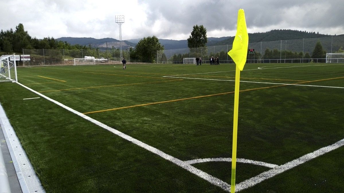 Campo de fútbol de Cerponzóns